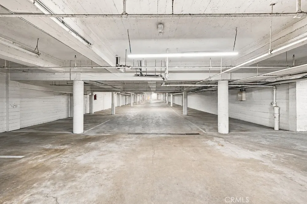 1615 Laurel Avenue #214 Hollywood, CA 90046