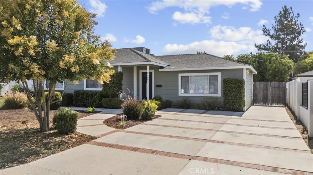 8440 Oakdale Avenue Winnetka, CA 91306