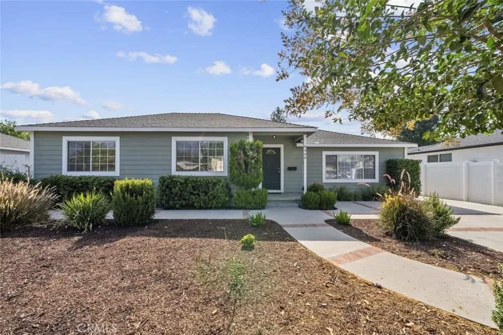 8440 Oakdale Avenue Winnetka, CA 91306