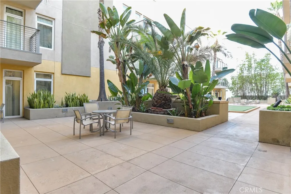 250 n first st #321 Burbank, CA 91502