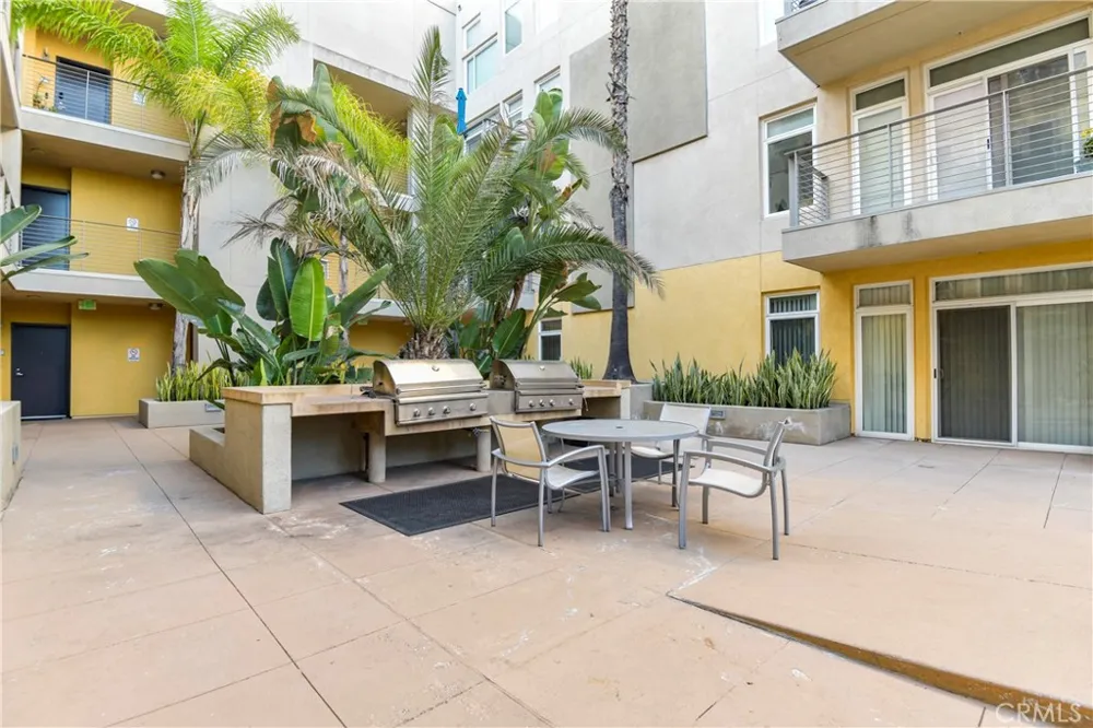 250 n first st #321 Burbank, CA 91502