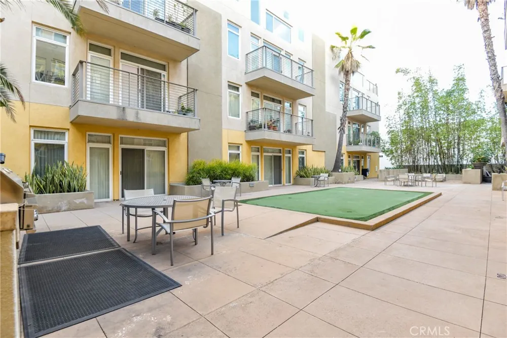 250 n first st #321 Burbank, CA 91502