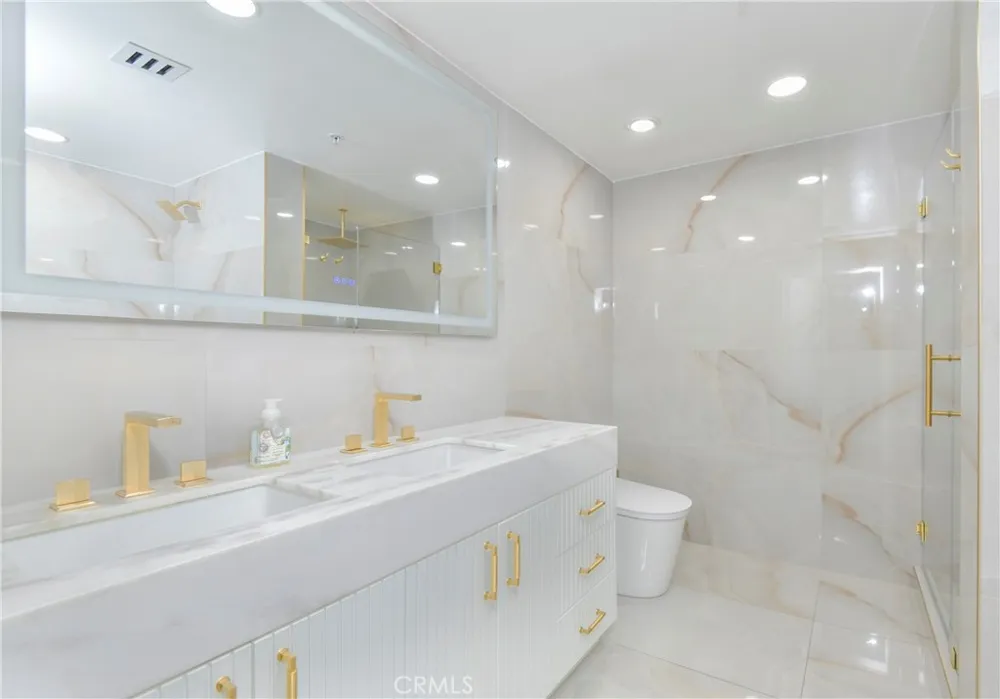 250 n first st #321 Burbank, CA 91502