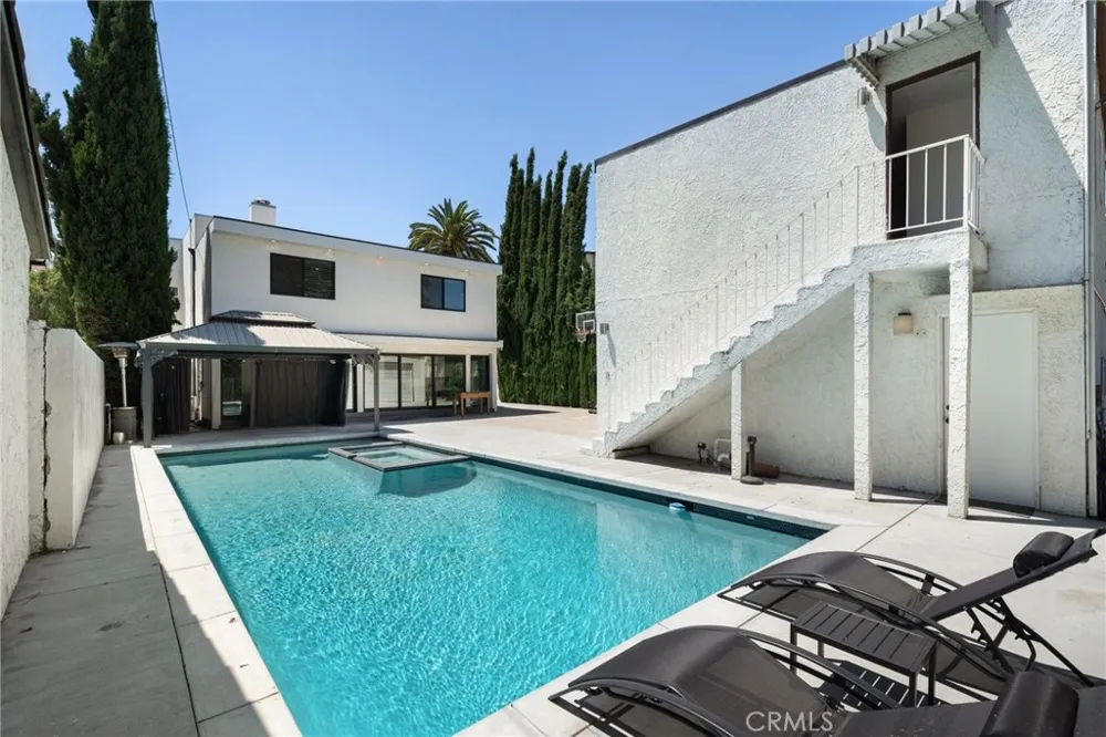 4630 Cedros Avenue Sherman Oaks, CA 91403