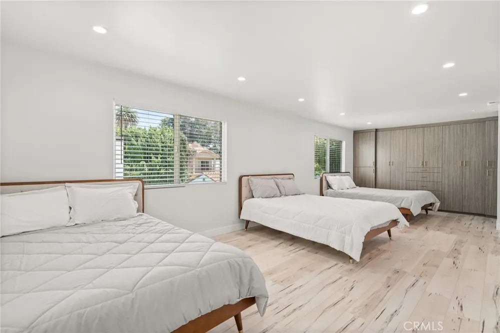 4630 Cedros Avenue Sherman Oaks, CA 91403