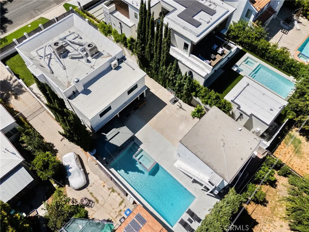 4630 Cedros Avenue Sherman Oaks, CA 91403