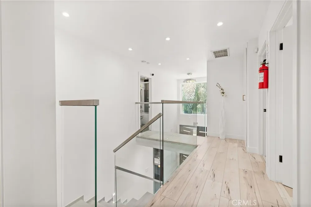 4630 Cedros Avenue Sherman Oaks, CA 91403