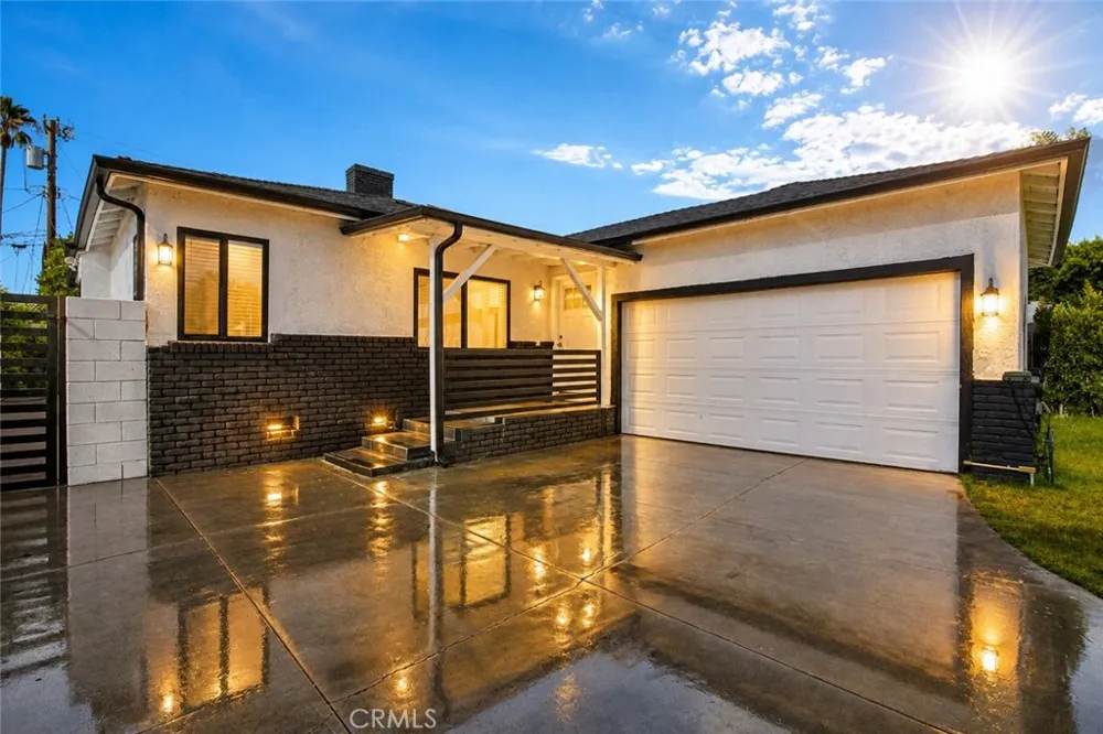 11031 Lull Street Sun Valley, CA 91352