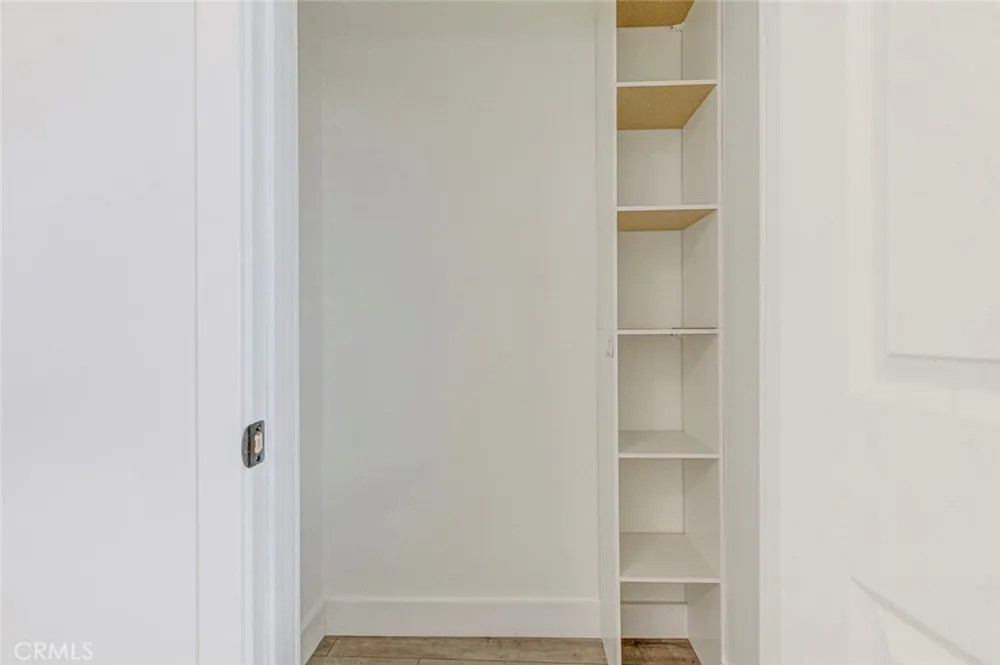 11031 Lull Street Sun Valley, CA 91352