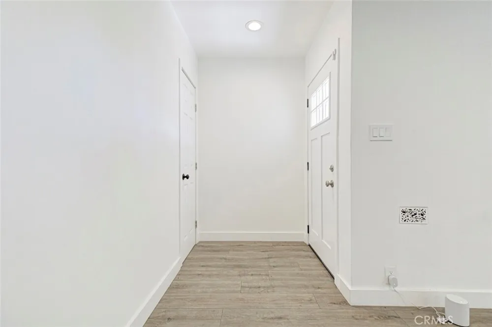 11031 Lull Street Sun Valley, CA 91352