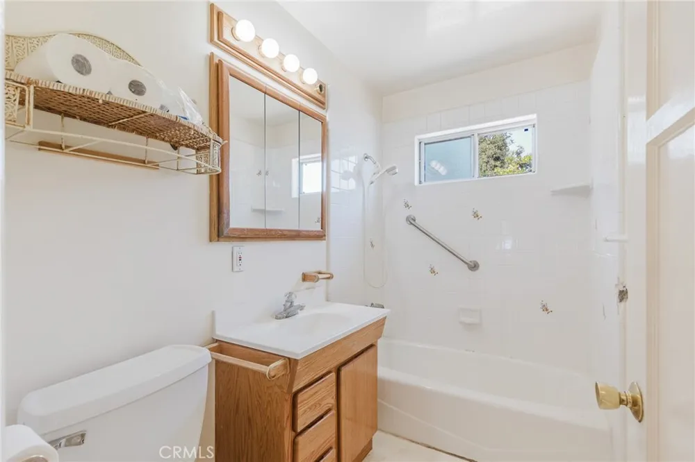 4518 Ocean View La Canada Flintridge, CA 91011