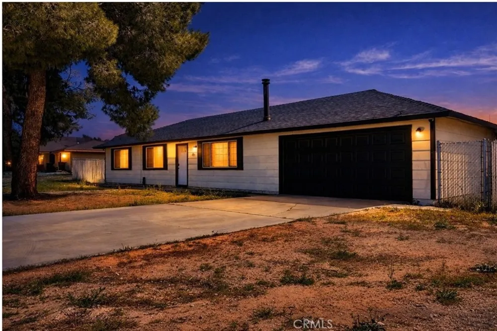 16661 Central Apple Valley, CA 92307