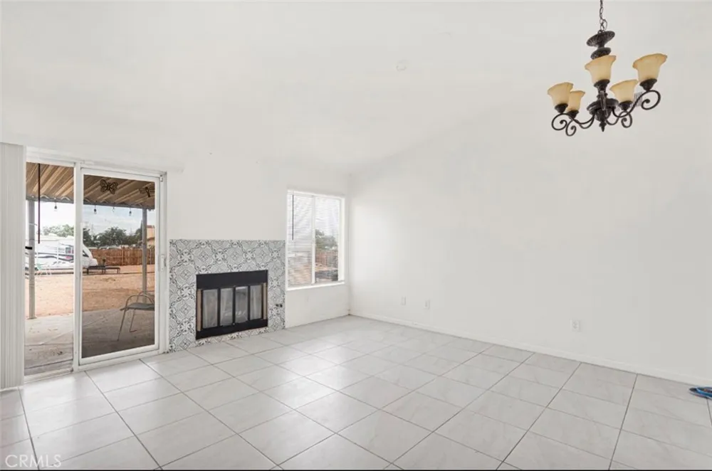 13188 Red Cedar Victorville, CA 92392