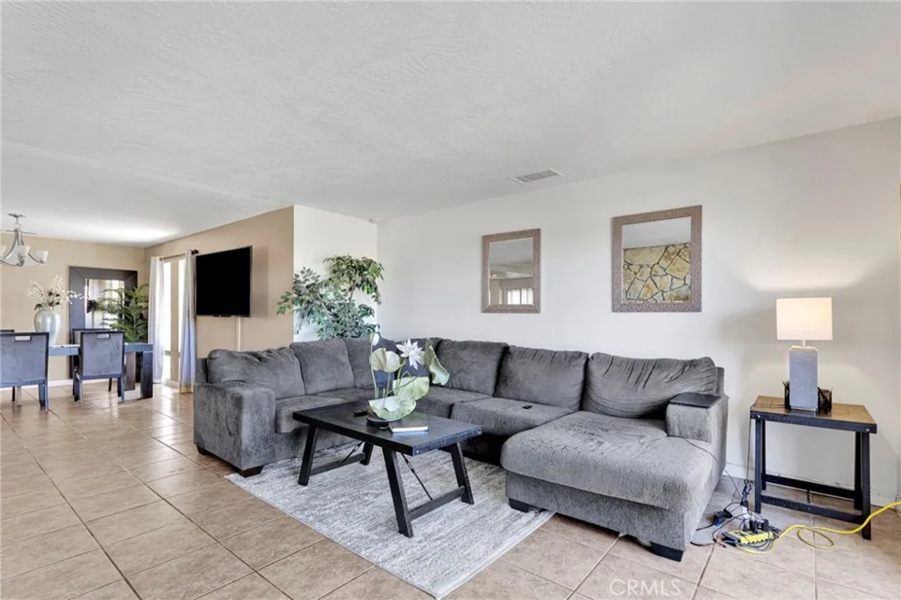 27448 Outrigger Lane Helendale, CA 92342