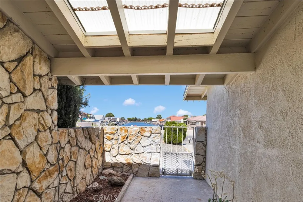 27448 Outrigger Lane Helendale, CA 92342