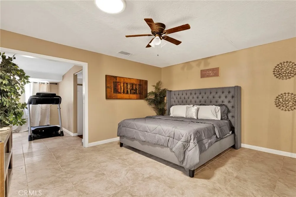 27448 Outrigger Lane Helendale, CA 92342