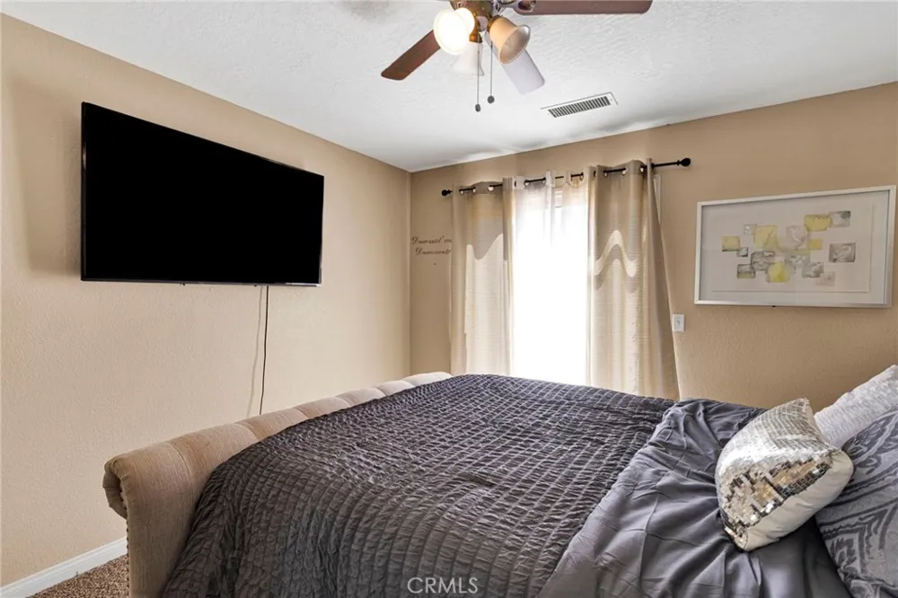 27448 Outrigger Lane Helendale, CA 92342