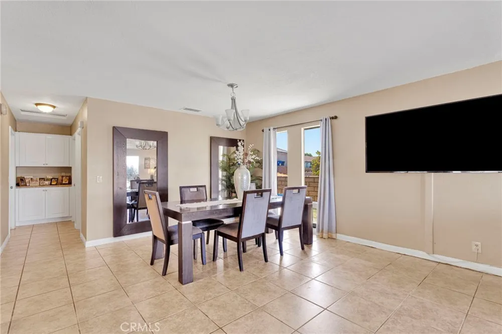 27448 Outrigger Lane Helendale, CA 92342