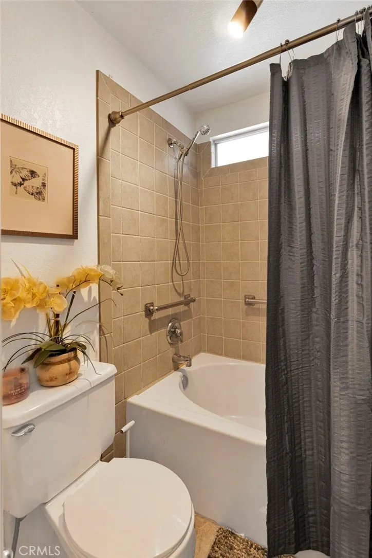 27448 Outrigger Lane Helendale, CA 92342