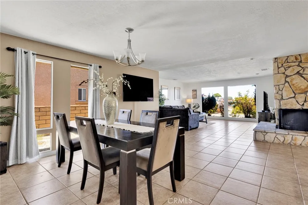 27448 Outrigger Lane Helendale, CA 92342