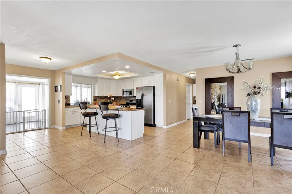 27448 Outrigger Lane Helendale, CA 92342
