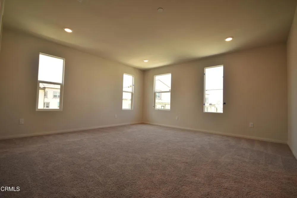 656 Martina Street Camarillo, CA 93010
