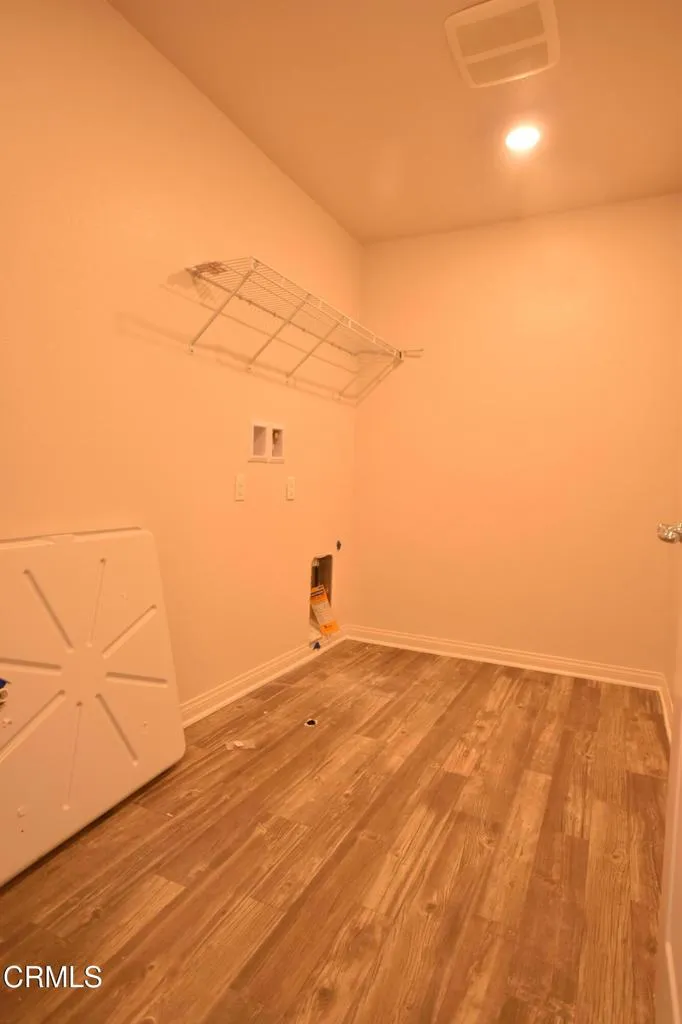 656 Martina Street Camarillo, CA 93010