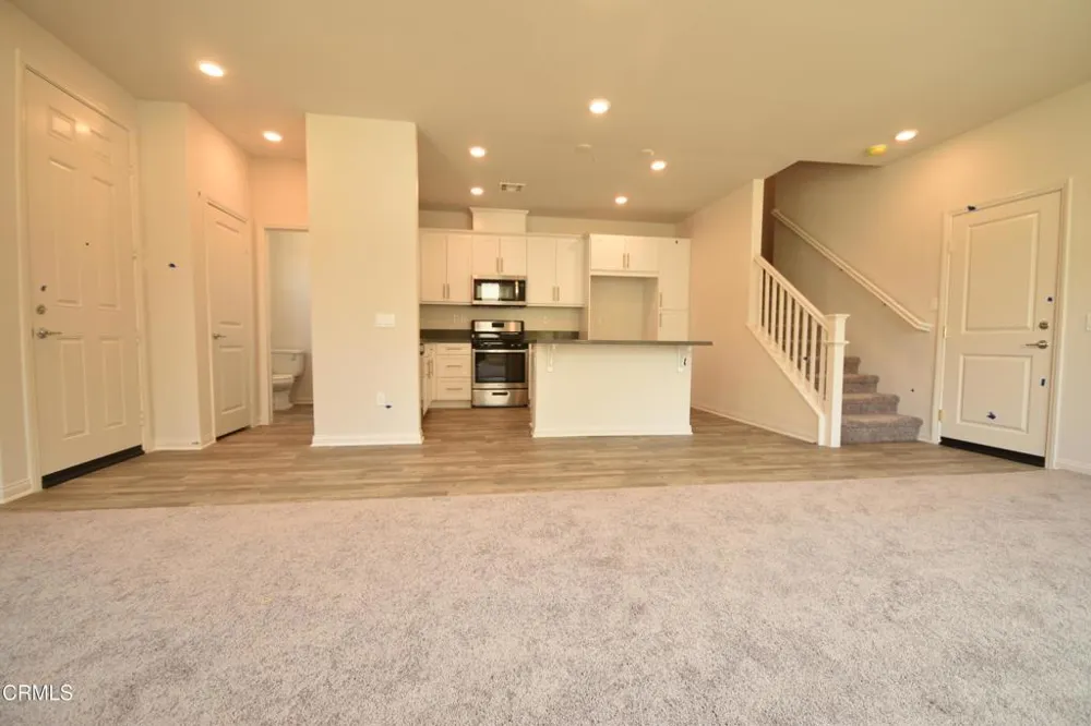 656 Martina Street Camarillo, CA 93010