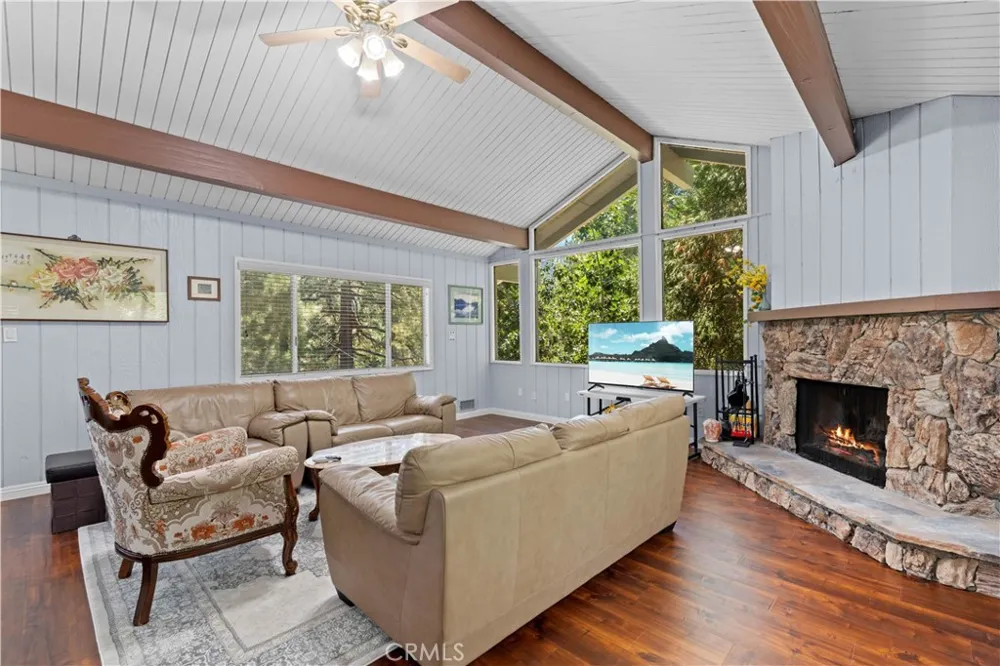 1025 Rivera Wrightwood, CA 92397