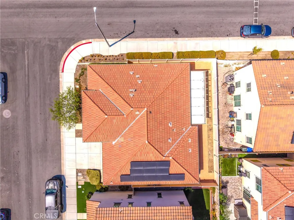 493 Pinewood Rialto, CA 92376