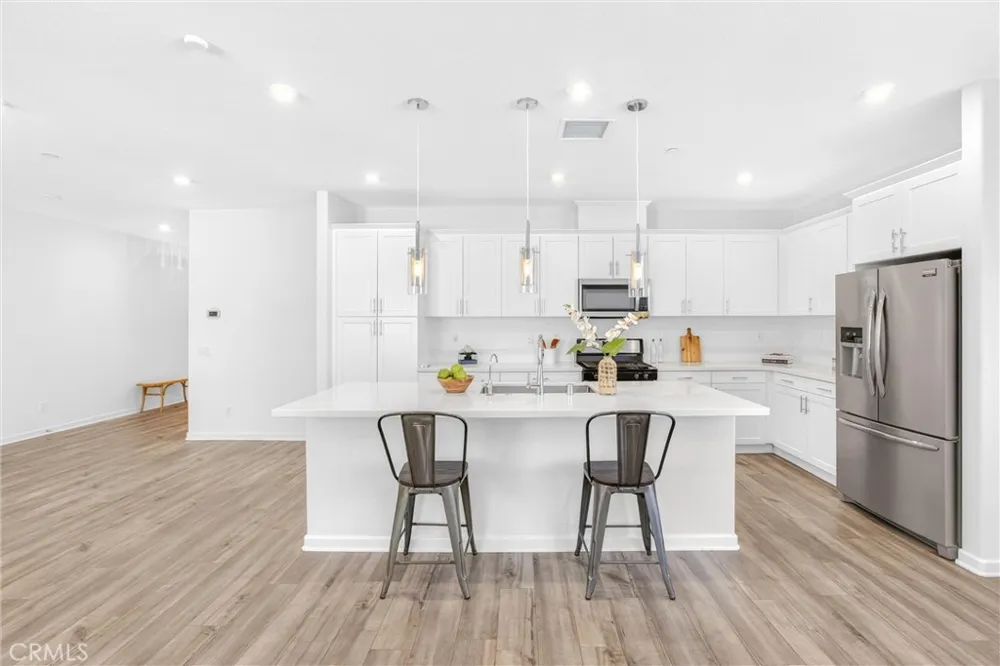 493 Pinewood Rialto, CA 92376