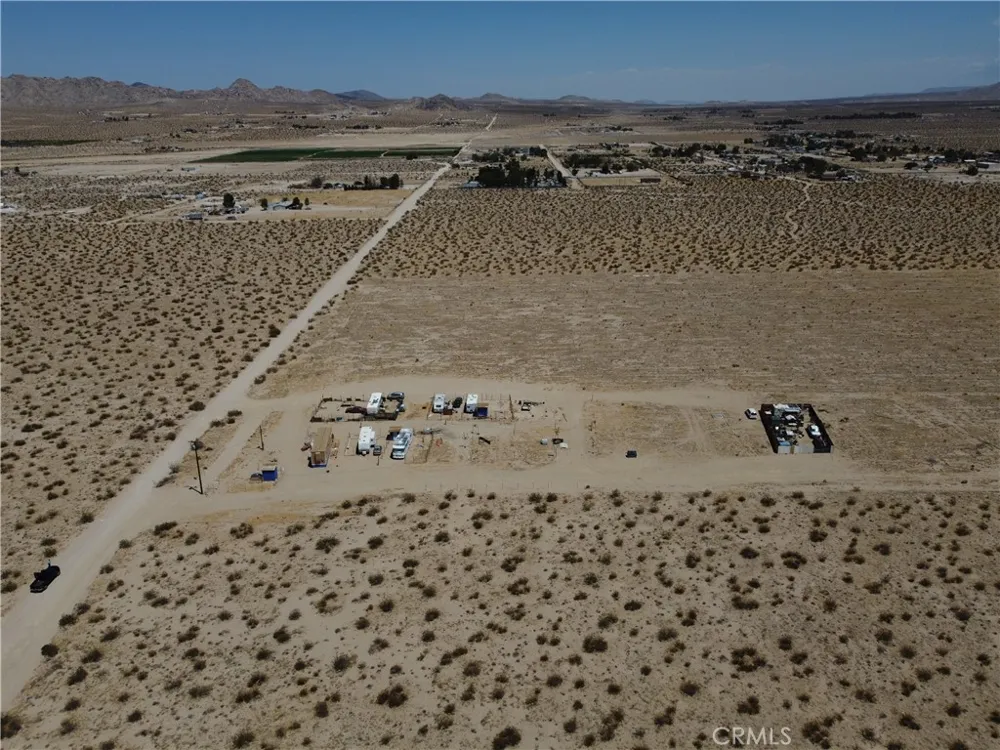 37051 Pearl Lucerne Valley, CA 92356
