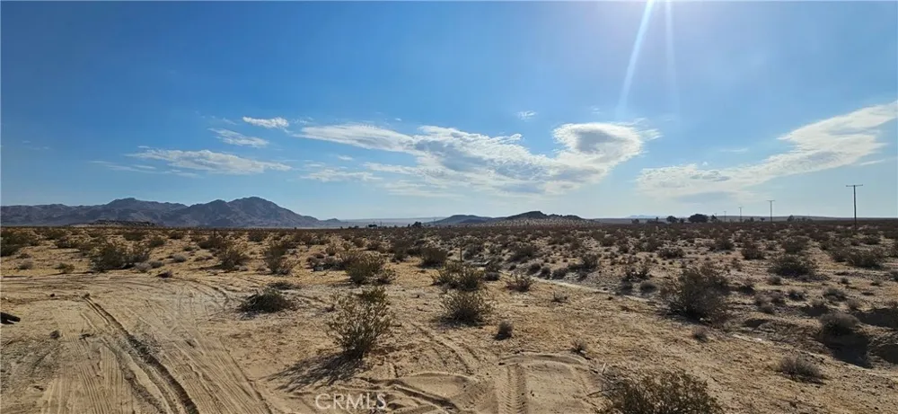42920 Carmer Lucerne Valley, CA 92356