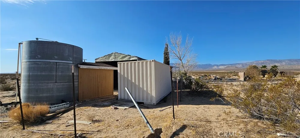 42920 Carmer Lucerne Valley, CA 92356