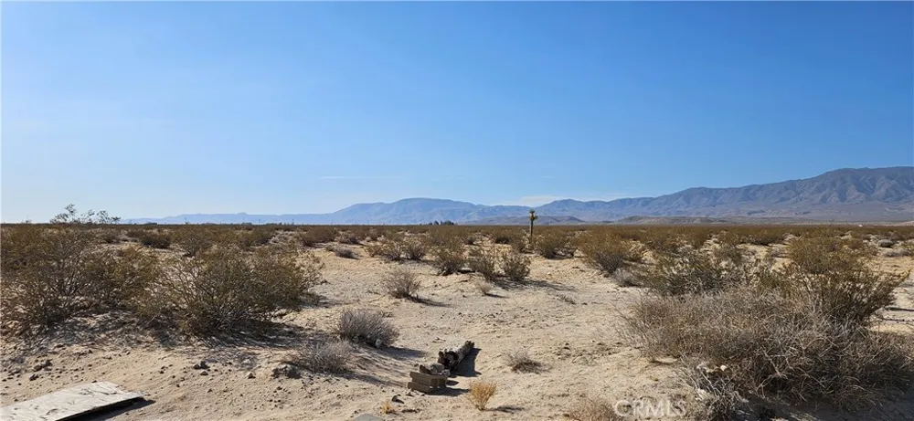42920 Carmer Lucerne Valley, CA 92356