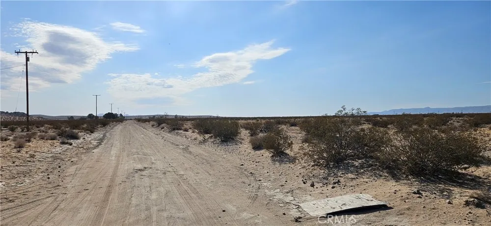 42920 Carmer Lucerne Valley, CA 92356