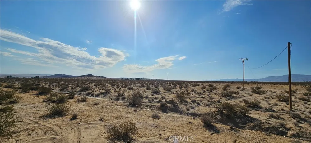 42920 Carmer Lucerne Valley, CA 92356