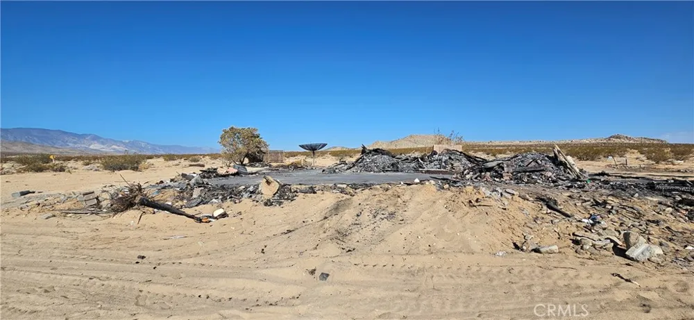 42920 Carmer Lucerne Valley, CA 92356