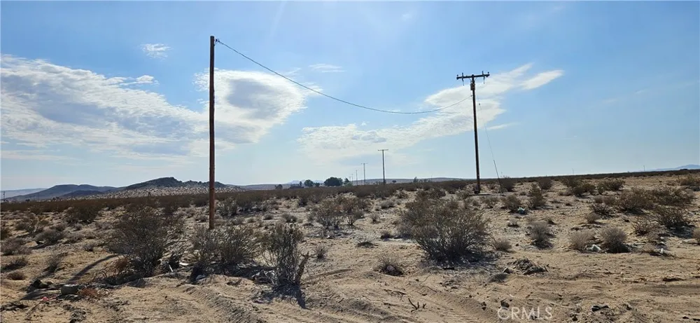 42920 Carmer Lucerne Valley, CA 92356
