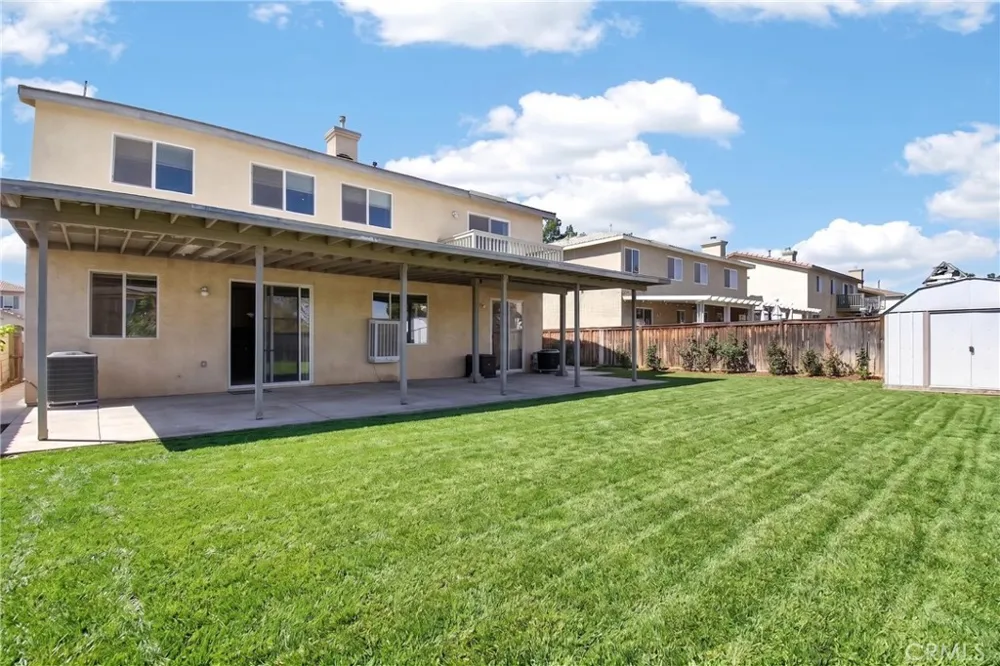 13878 Chestnut Victorville, CA 92392