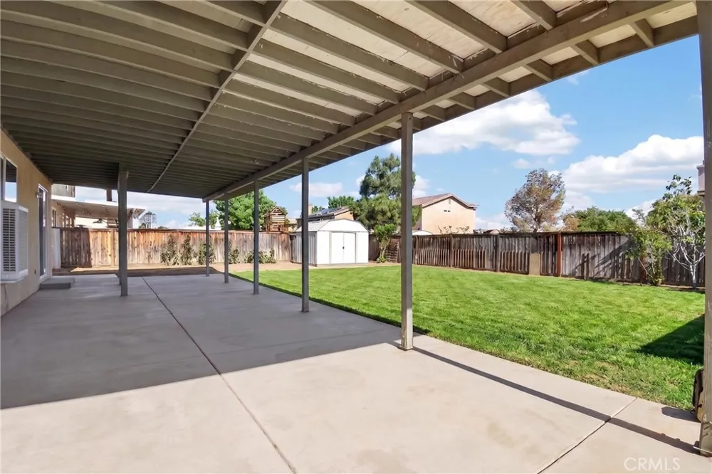 13878 Chestnut Victorville, CA 92392