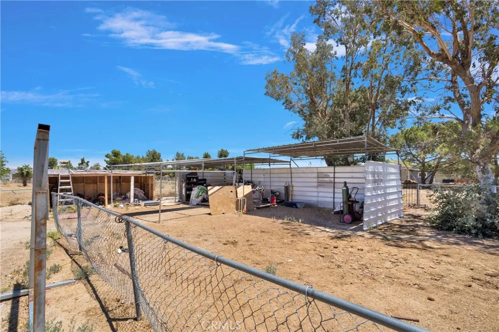 10325 Sheep Creek Rd Phelan, CA 92371