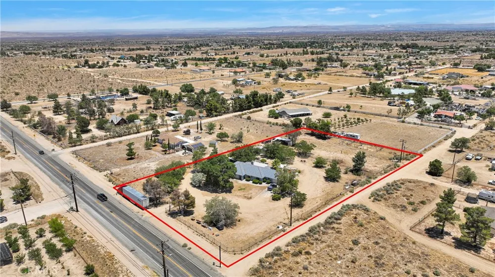 10325 Sheep Creek Rd Phelan, CA 92371