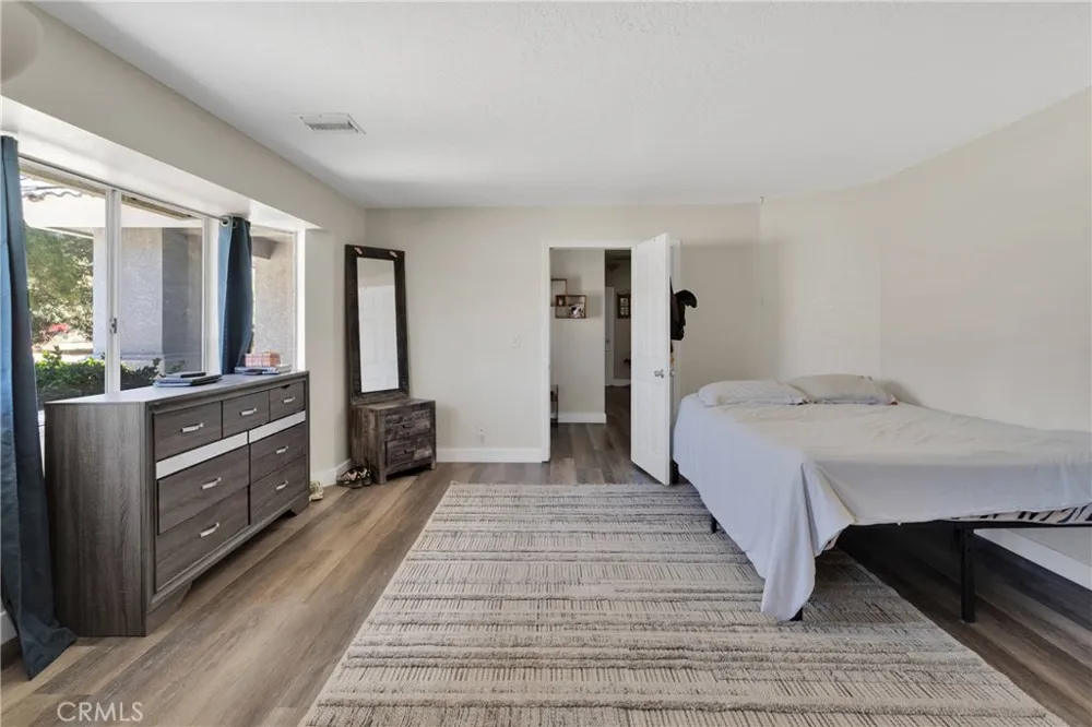 10325 Sheep Creek Rd Phelan, CA 92371