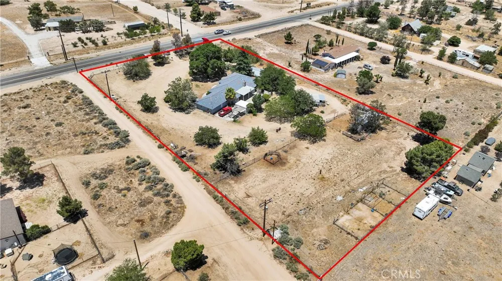 10325 Sheep Creek Rd Phelan, CA 92371