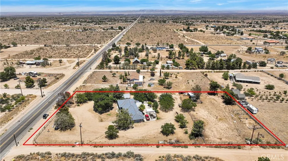 10325 Sheep Creek Rd Phelan, CA 92371