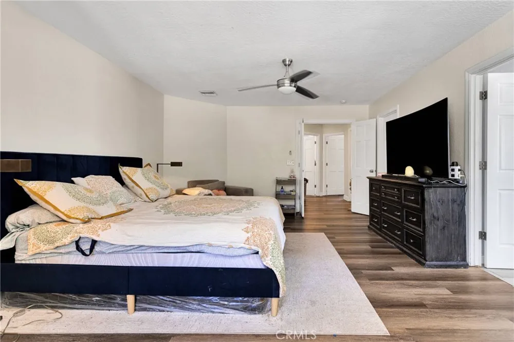 10325 Sheep Creek Rd Phelan, CA 92371