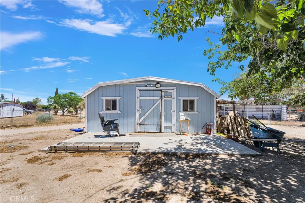 10325 Sheep Creek Rd Phelan, CA 92371