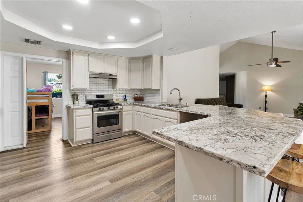 10325 Sheep Creek Rd Phelan, CA 92371