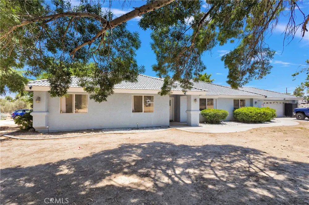 10325 Sheep Creek Rd Phelan, CA 92371